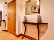Nice Flat 10, Block A, Whitecroft Court, Church Street,...