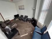 Just in! Flat 2, 5 Ashley Avenue