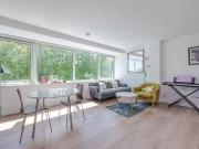 Unique Flat to rent in Aragon Tower, George Beard Road SE8