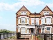 Cozy Flat to rent in Charlton Road, Blackheath SE3