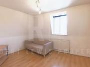 Cozy Flat to rent in Dollis Road, London NW7