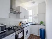 Cozy Flat to rent in Hill Street, Mayfair W1J
