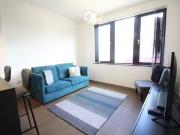 Cozy Flat to rent in Kirk House, High Street, West...