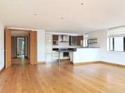 Charming Flat to rent in Lindfield Gardens, Hampstead,...