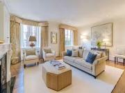 Unique Flat to rent in Rose Square, Fulham Road, London SW3