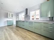 Cozy Flat to rent in York Road, Windsor SL4