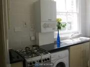 Unique Maisonette to rent in Dalyell Road, London SW9