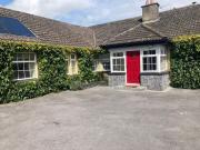 Cozy Newmarket On Fergus, Co. Clare, Shannon, Co. Clare...