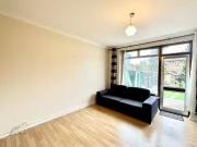 Just in! Terraced house to rent in Oakleafe Gardens,...