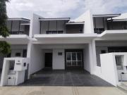 Cheapest good for invest 2sty house in Jasmin Tamansari...