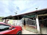 Cheapest Renovated 1sty House Taman Kundang Jaya Rawang...