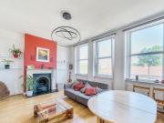 Cheapside, Fortis Green, 2 Bedroom Apartment