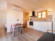 CHEERFUL APARTMENT WITH TERRACE IN CITY CENTER