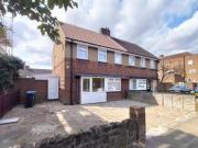 Chelsfield Avenue, Edmonton, 3 Bedroom Terraced