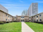 Cherboneau Pl Apt,detroit, Condo For Sale