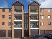 Cheryls Close, SW6