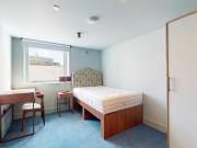 Cheshire Street Studio to rent £1,950 pcm £450 pw
