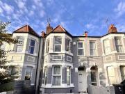 Chesterfield Gardens, London, 3 Bedroom Terraced