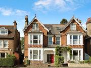 Chesterton Road, Cambridge, 2 Bedroom Flat