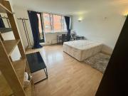 Chesterton Square, London W8, 4 bed flat to rent, £3,750...
