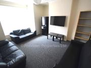 Chestnut Avenue, Hyde Park, Leeds LS6, 7 bed end terrace...