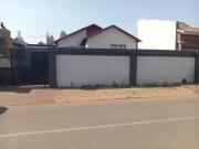 chiawelo lovely 3bedroom family home.