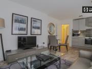 Chic 2 bedroom flat for rent in Tower Hamlets, London