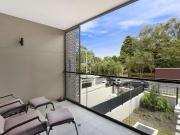 Chic and Light Filled Retreat in Handy Locale