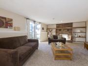 Chic Independence home with a beautifully landscaped yard