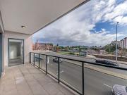 CHIC INNER CITY APARTMENT !