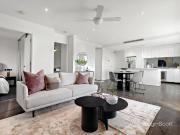 CHIC NORTH FACING APARTMENT IN PRIME RICHMOND LOCALE