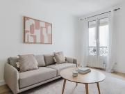 Chic One Bedroom Retreat in Central Paris, Paris...