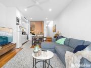 Chic One Bedroom with Sun, Style & Location