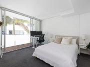 Chic spacious apartment in the heart of Manly Village