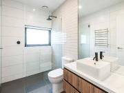 CHIC, STYLISH & MODERN!