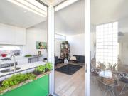 Chic Urban Living or Smart Investment in Woolloomooloo