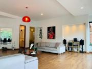 Chico Reservado Hermoso Apartamento Iluminado