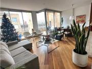 Chico Reservado Maravilloso Apartamento con Balcón Amplio