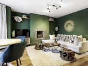 Chiswick High Road, London W4 1 bed flat to rent £2,350...