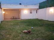 Cholula, Zerezotla, casa con jardín