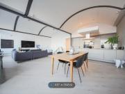 Church Street, Manchester M4, 2 bed flat to rent, £2,400...