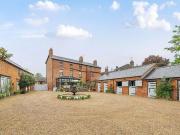 Church Street, Rothersthorpe, 7 Bedroom Farm