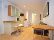 Churchfield Road, London W3, 2 bed flat to rent, £1,750...