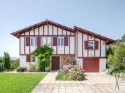 CIBOURE BORDAGAIN VILLA AVEC TENNIS ET FRONTON