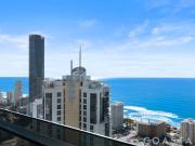 Circle on Cavill Spacious Apartment with Ocean Views