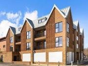 Circus, Crescent Way, 2 Bedroom Apartment