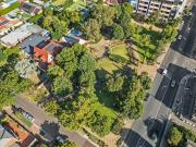 City Fringe Living with Views!