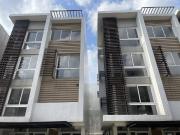 City Life, Elevated – Contemporary Townhouse in Roces...