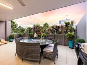 City Lights – Cairns CBD Luxury Living City Lights – Cairns CBD Luxury Living