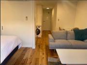 CITY LIVING MODERN STUDIO APARTMENT *OUTGOINGS INCLUDED